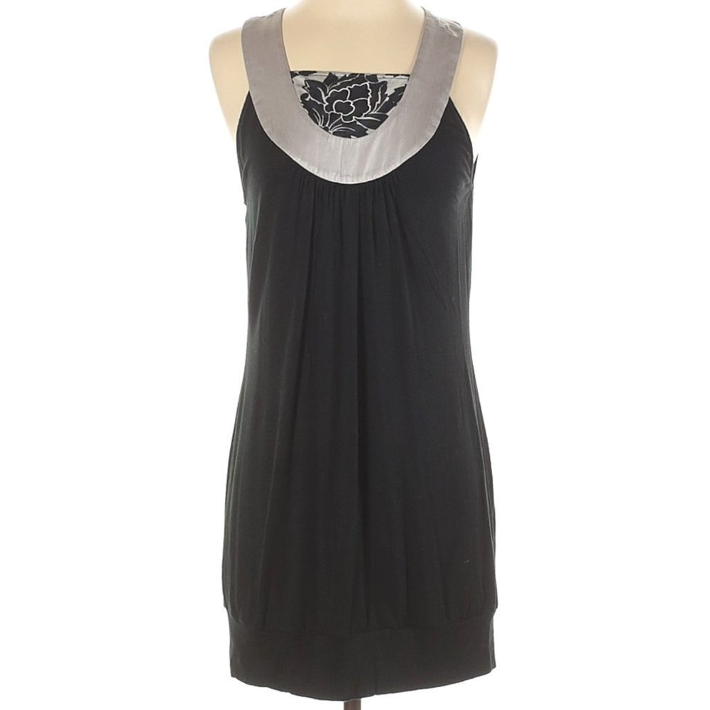 White House Black Market Scoop Neck Tunic Top